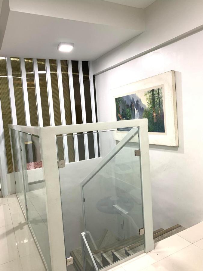 2 Bedroom Condo Unit With City And Mountain View Cebu Екстер'єр фото
