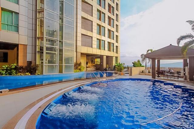 2 Bedroom Condo Unit With City And Mountain View Cebu Екстер'єр фото