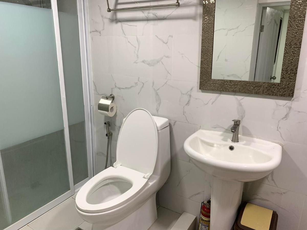 2 Bedroom Condo Unit With City And Mountain View Cebu Екстер'єр фото