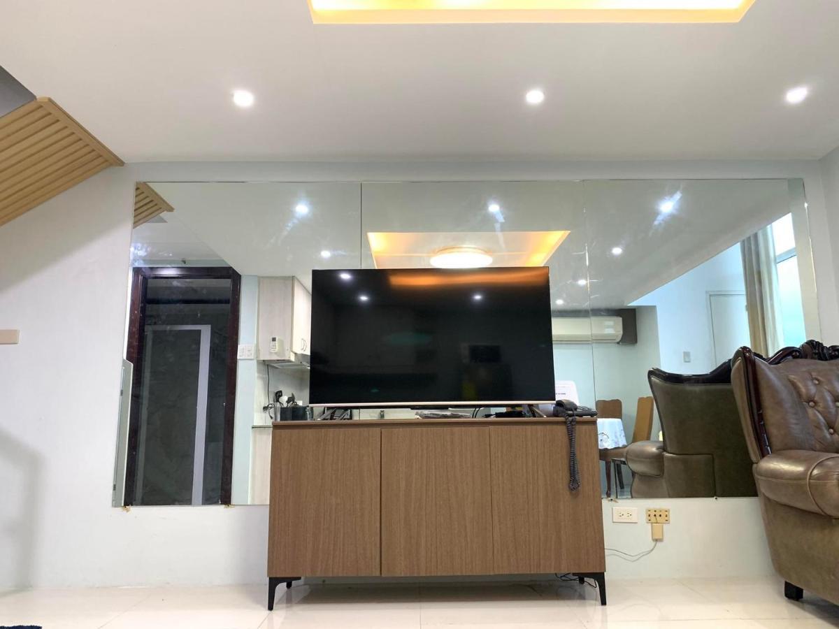 2 Bedroom Condo Unit With City And Mountain View Cebu Екстер'єр фото