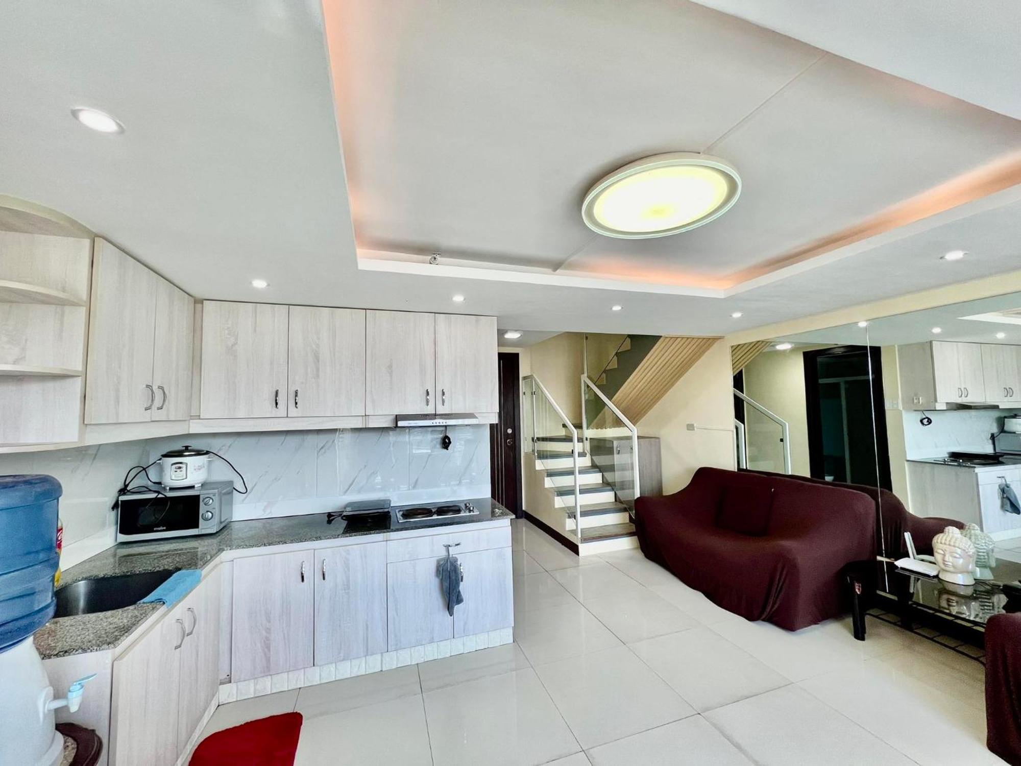2 Bedroom Condo Unit With City And Mountain View Cebu Екстер'єр фото